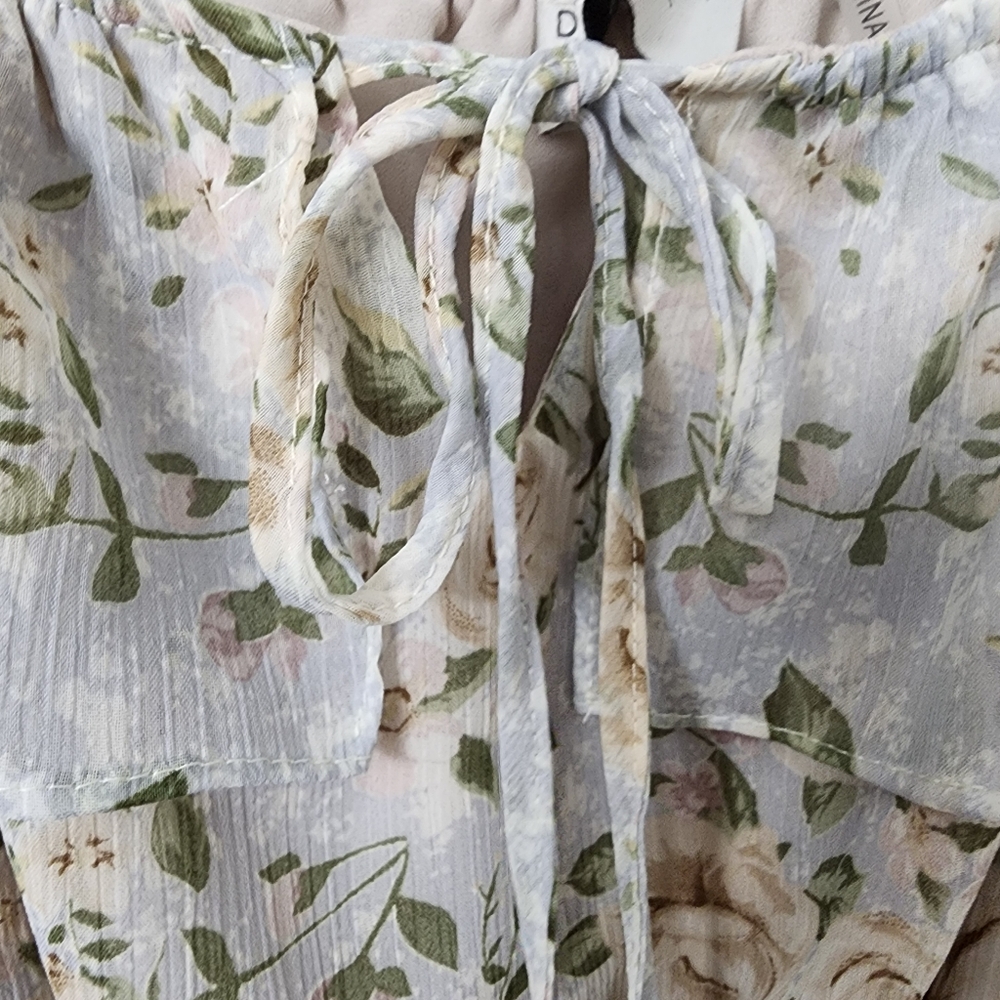 Cream Ruffled Crop Blouse - Picture 5 of 7